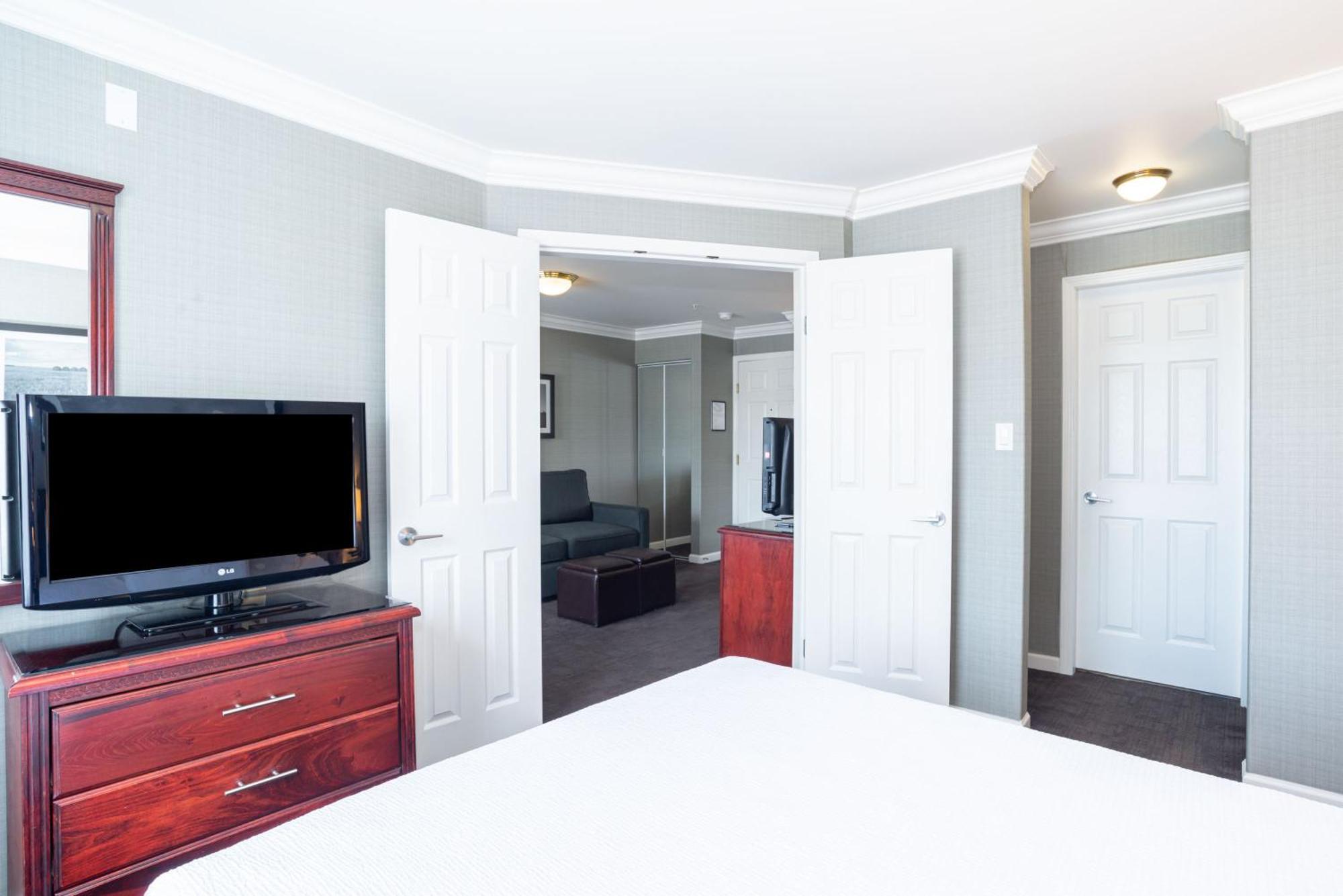 Sandman Hotel Red Deer Buitenkant foto