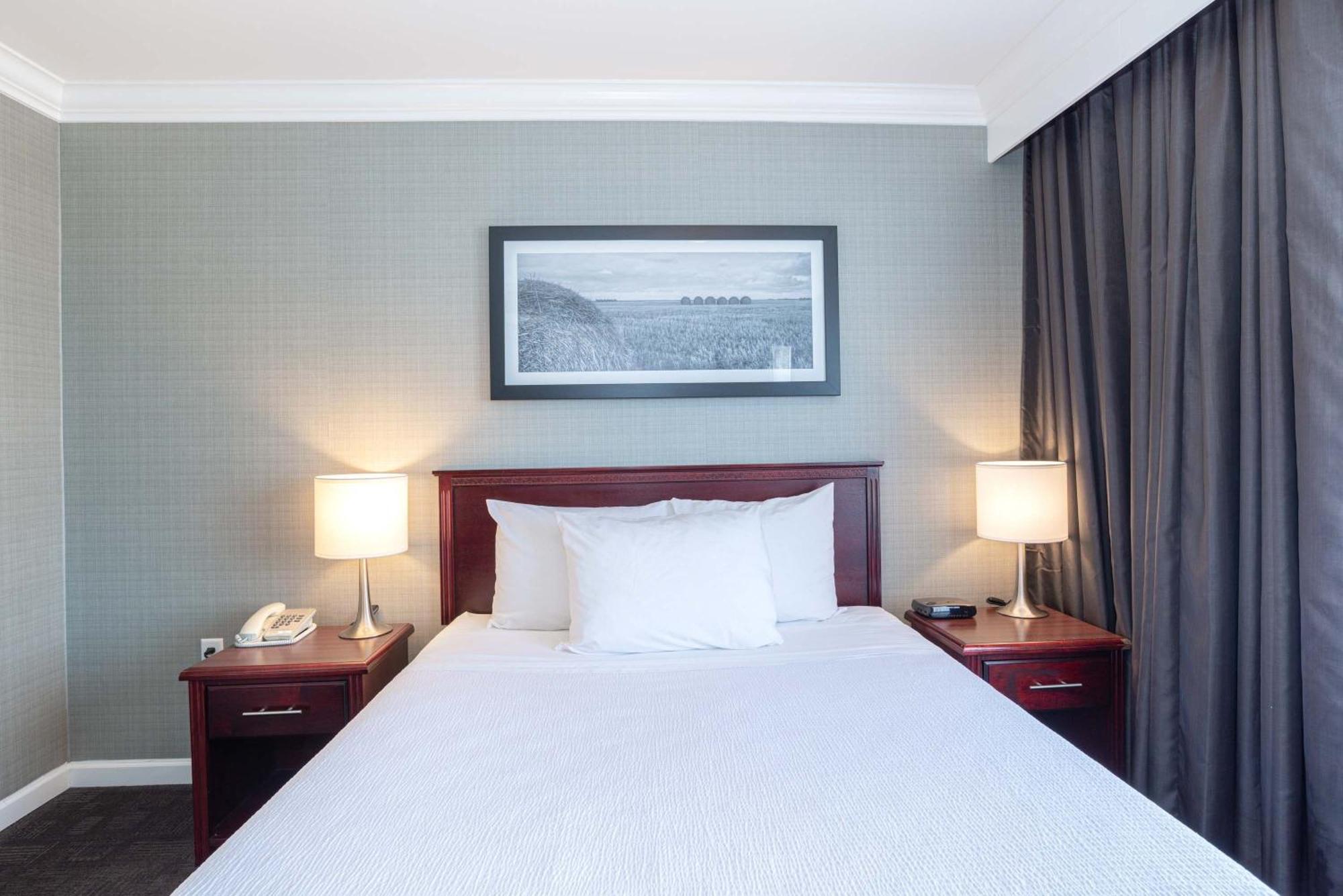 Sandman Hotel Red Deer Buitenkant foto