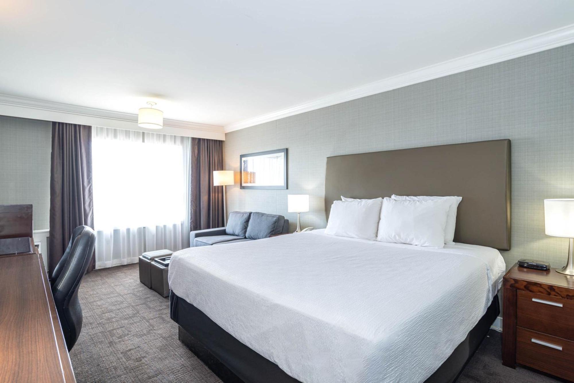 Sandman Hotel Red Deer Buitenkant foto
