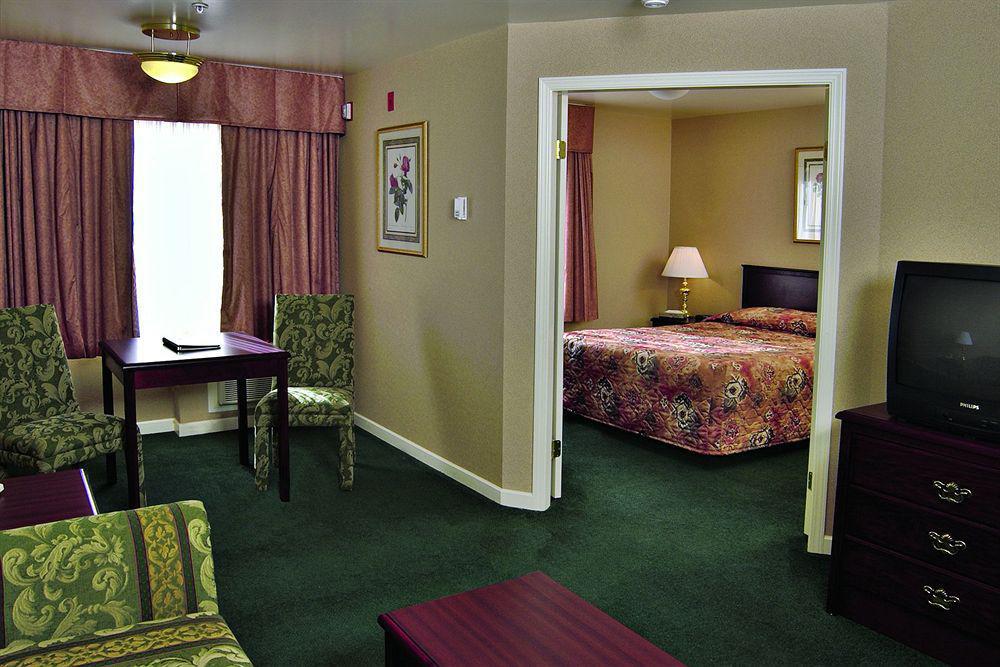 Sandman Hotel Red Deer Buitenkant foto